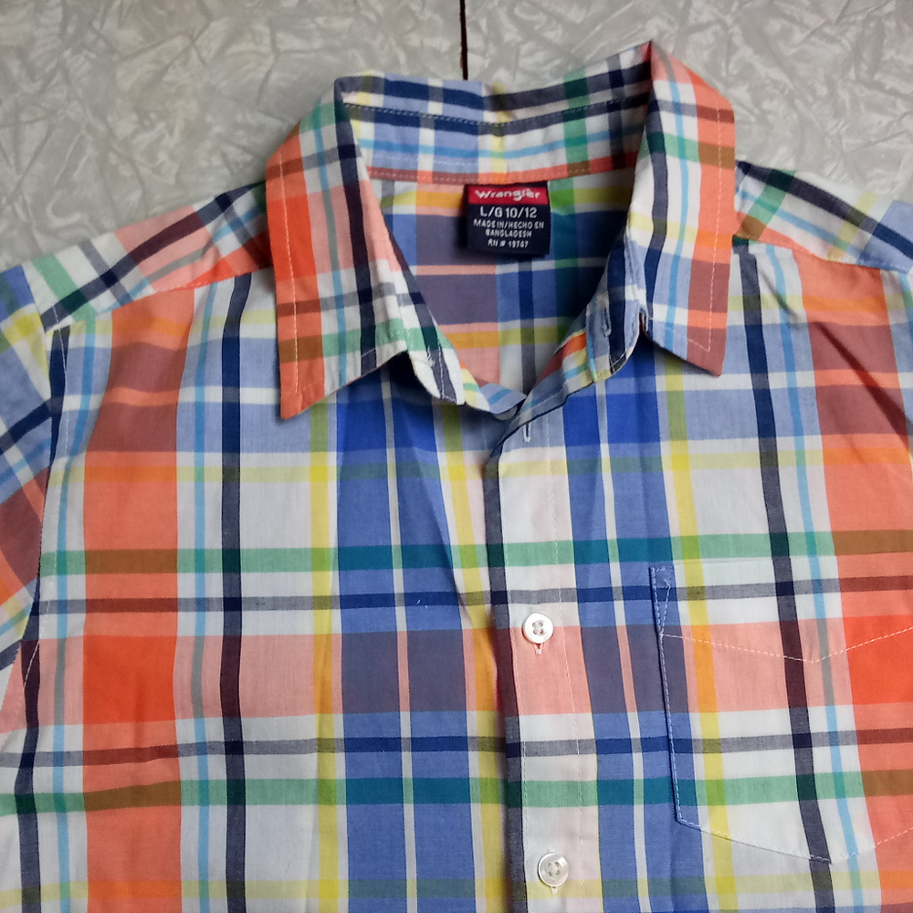 Wrangler Boy's L 10-12 Short Sleeve Plaid Button - Picture 2 of 8
